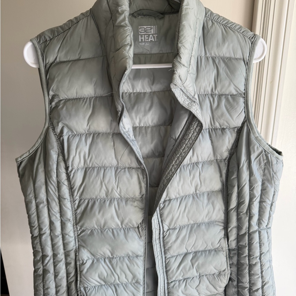 Women's light green Puffer Vest